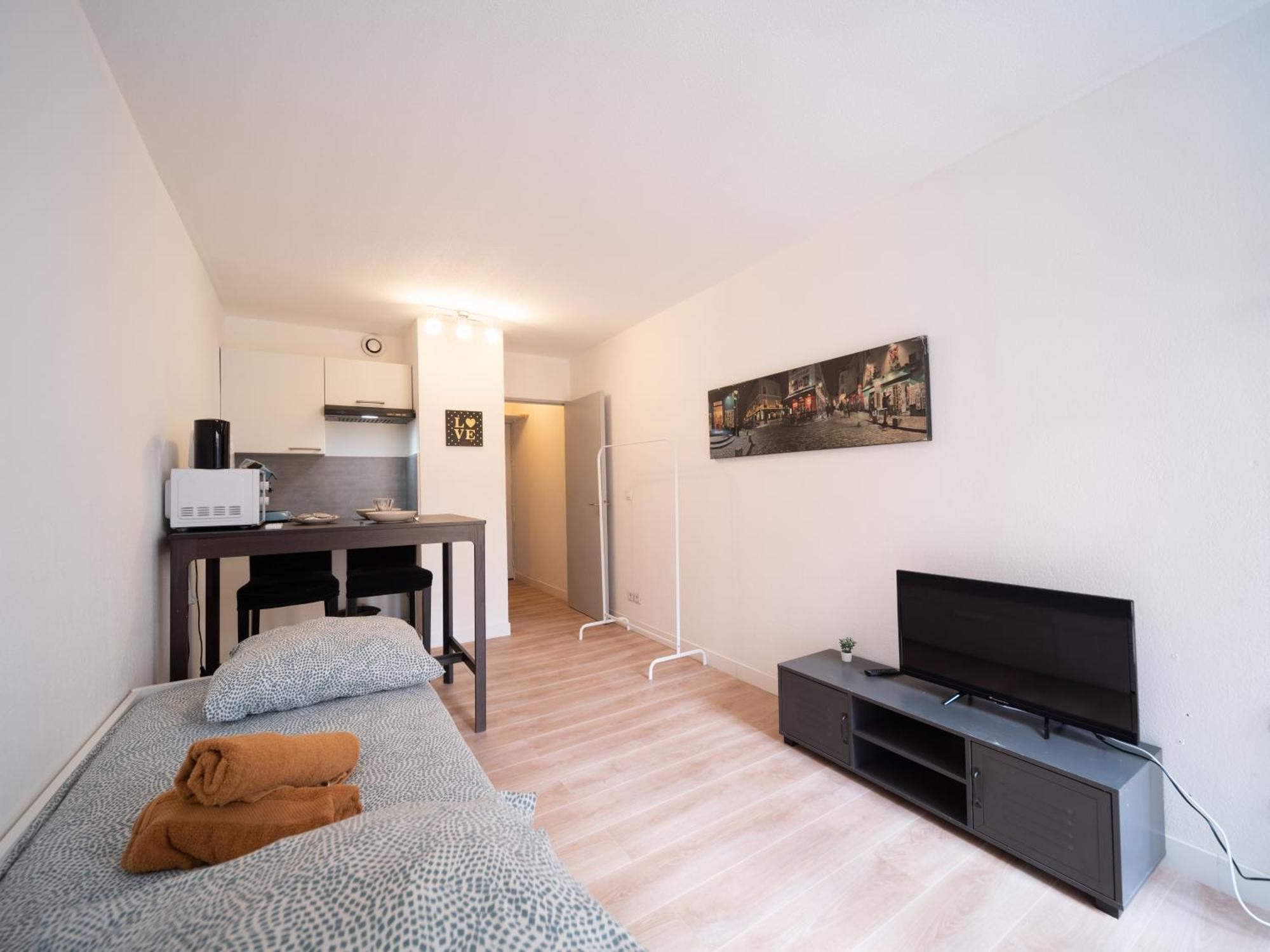 Appartement Tout Equipe A 6Min De La Gare St Charles Marseille Exterior photo