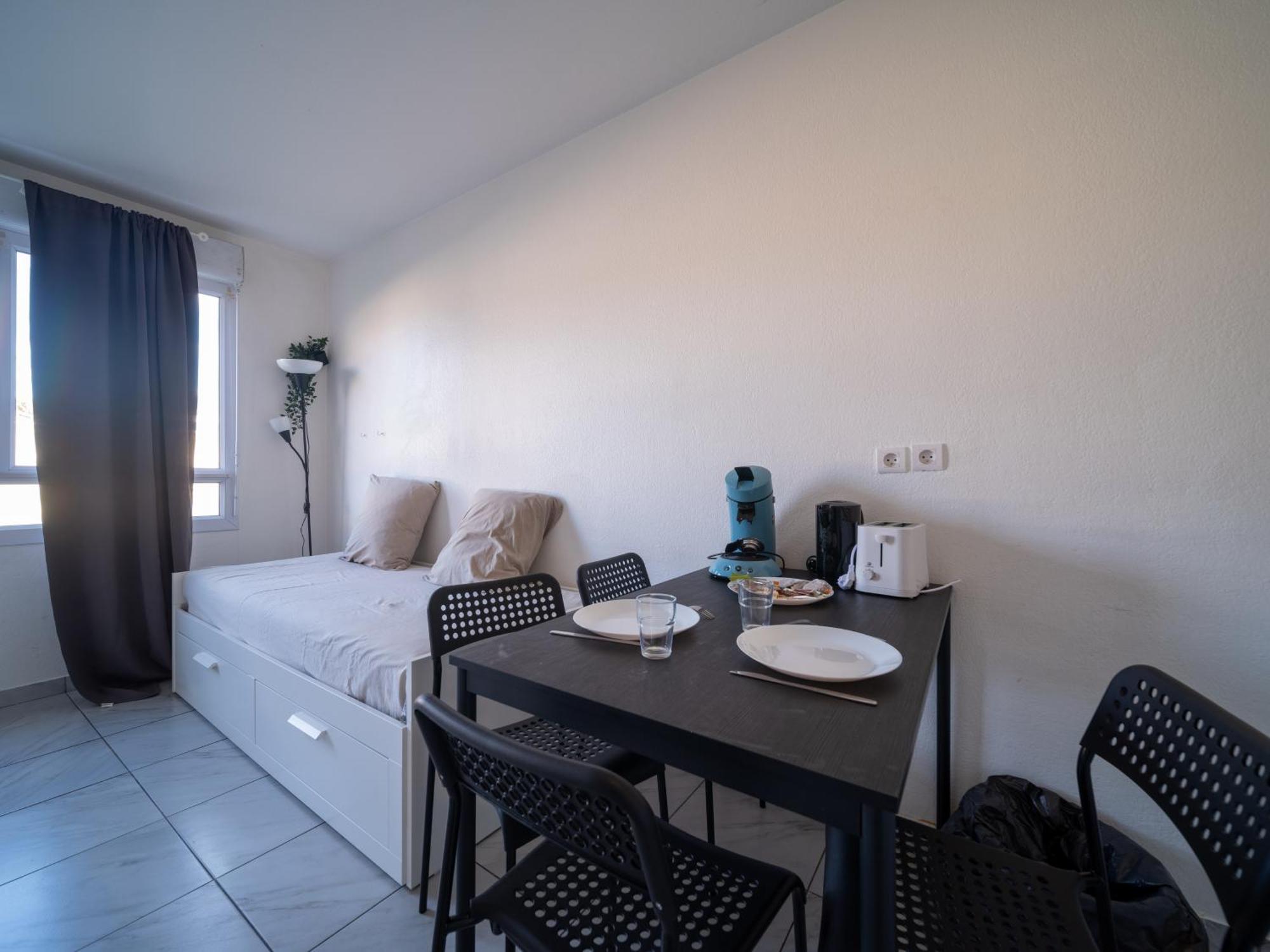 Appartement Tout Equipe A 6Min De La Gare St Charles Marseille Exterior photo