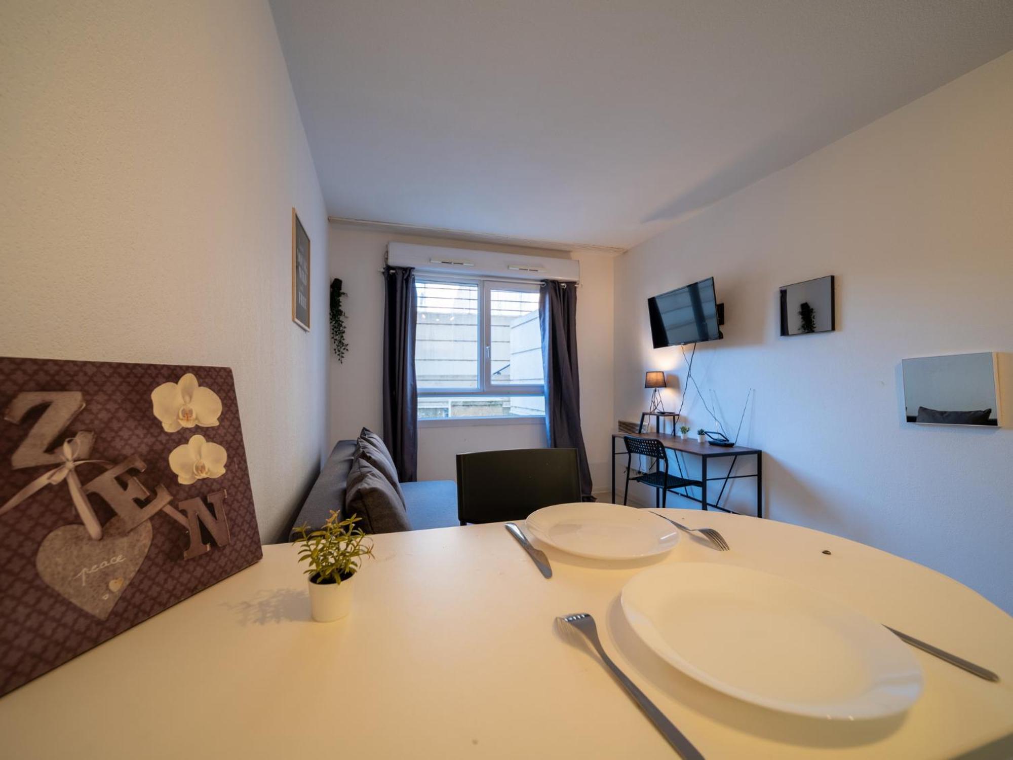 Appartement Tout Equipe A 6Min De La Gare St Charles Marseille Exterior photo