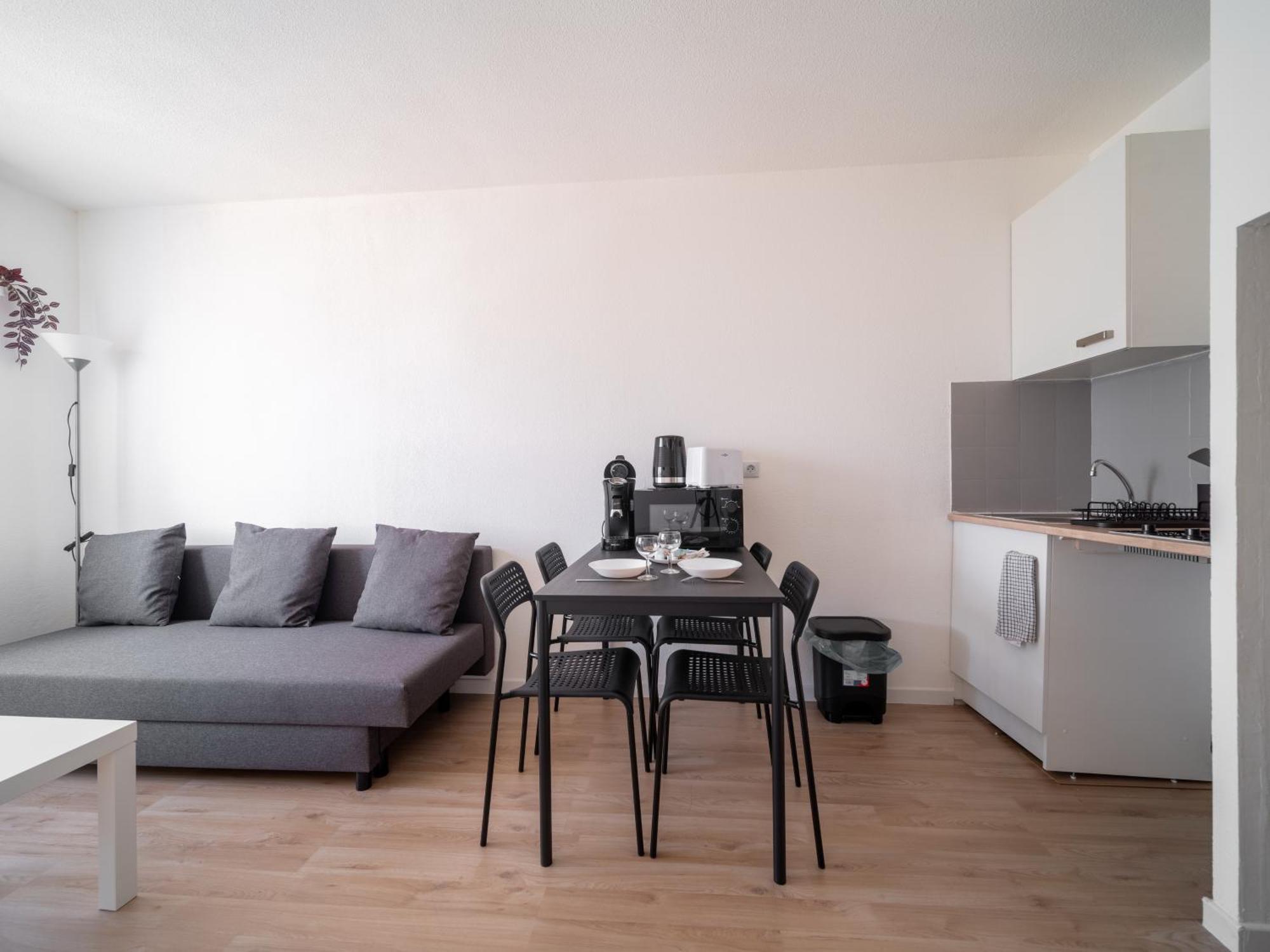 Appartement Tout Equipe A 6Min De La Gare St Charles Marseille Exterior photo